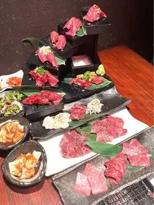 焔立つ肉寿司と牛タンタワー 肉処 双葉 三宮