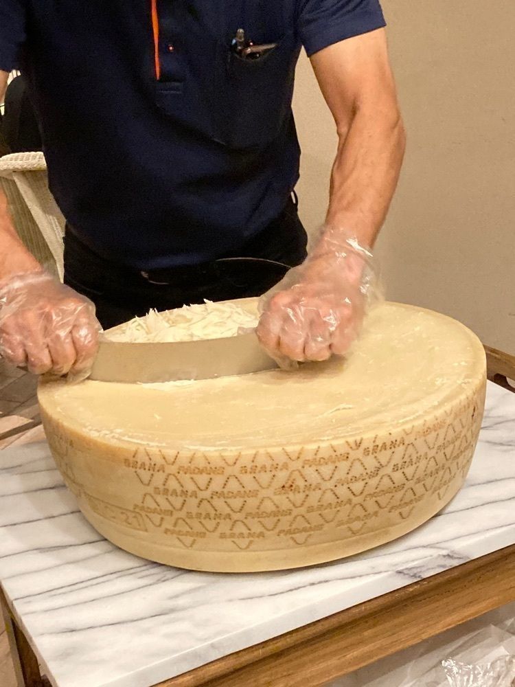 お出かけ名古屋人さんが投稿したメゾンデュフロマージュ（Maison du fromage）に関する口コミの画像