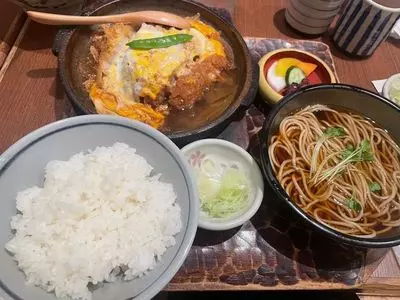 謙徳蕎麦家 ピアタ本店（けんとくそばや）