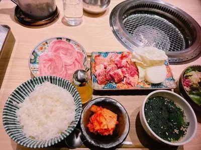 どんどん亭 江崎店