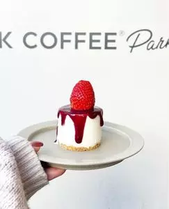 FUK COFFEE Parks（フック コーヒー パークス）