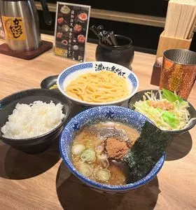 麺や兼虎 博多デイトス店