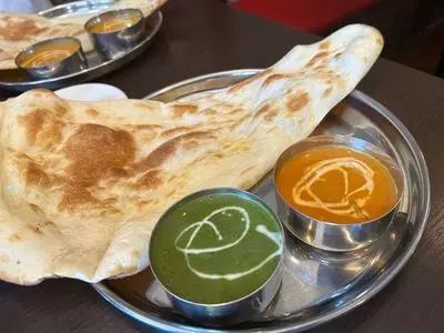 AGRA（アグラ）