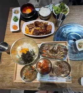 新大久保ブデチゲ 駅前店