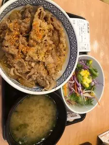 吉野家 鶴見駅西口店