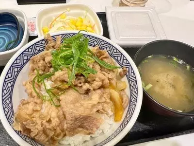 吉野家 新宿靖国通り店（YOSHINOYA）
