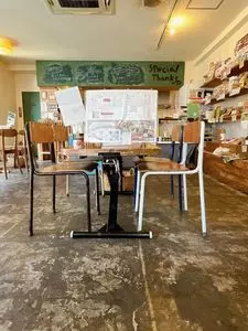 駅前直売所八〇八（えきまえちょくばいじょやおや）