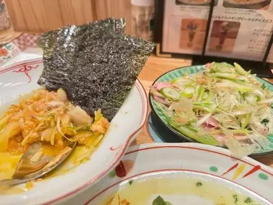ナカメオンザビーチ 2枚目