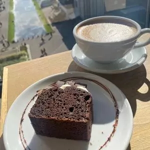 Alison Cafe 名古屋テレビ塔店（【旧店名】base lab.）