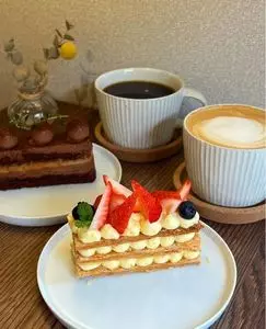 ALEKS'S CAKE（アレックスズケーキ）