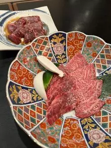 炭火焼肉居酒屋 しん吉や