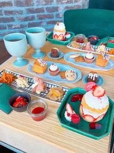 ROCCA & FRIENDS tearoom