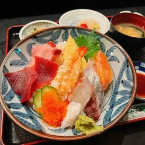 日本料理 源氏（げんじ）