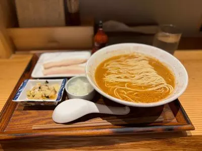 炭火焼濃厚中華そば 海富道（しーふーどう）