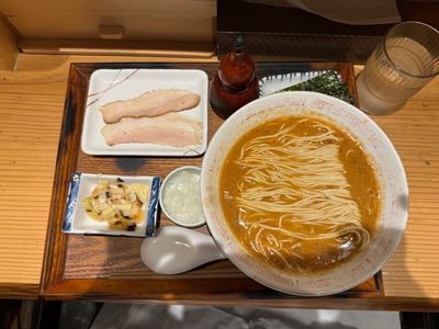 炭火焼濃厚中華そば 海富道（しーふーどう） 2枚目