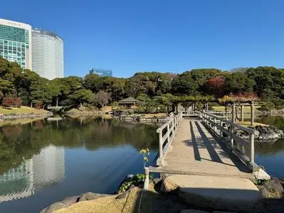 お伝い橋（浜離宮恩賜庭園）
