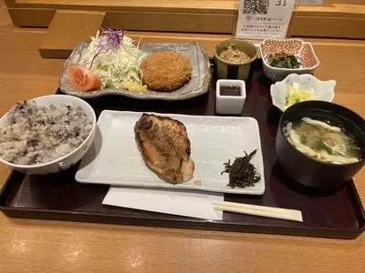寅福 ルミネ新宿店
