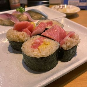 寿司まる辰 金山店 1枚目