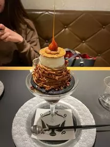夜パフェ専門店 モモブクロ