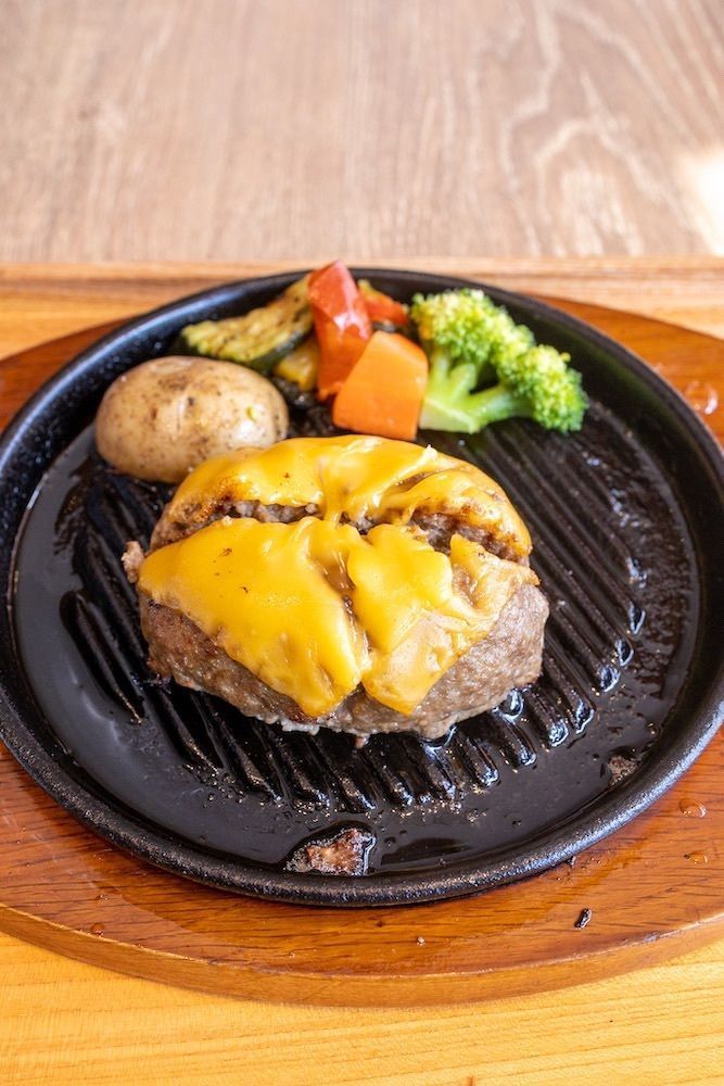 さくらいまさゆきさんが投稿したいしがまやハンバーグ みなとみらいに関する口コミの画像