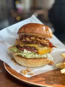チャタン バーガー ベース アタビーズ（Chatan Burger Base Atabii's）