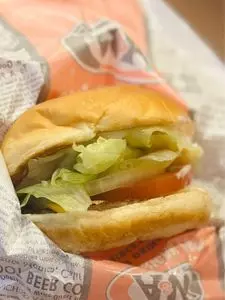 Ａ＆Ｗ 那覇空港店（エイアンドダブリュ）