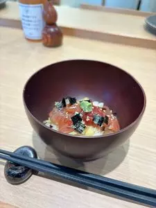 立ち食い寿司 極 名駅4丁目店