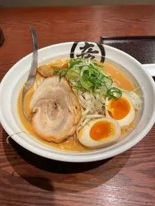 乃木坂ラーメン 東京食品 まる彦