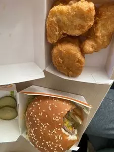 マクドナルド 高塚町店（McDonald's）
