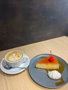 Paul Bassett 渋谷ヒカリエ ＳｈiｎＱｓ 東横のれん街店（ポールバセット）