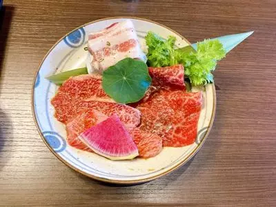 牛刺しと焼肉 仔虎 クリスロード店（コトラ）