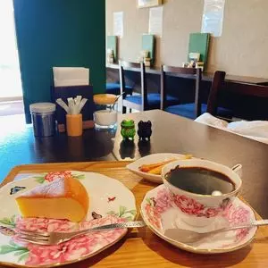 茶亭 カエルノウタ