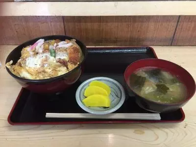 駅前食堂