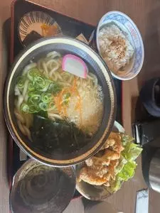 うどん処 やまき醤油蔵（ウドンドコロ ヤマキショウユグラ）