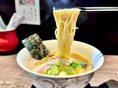 支那そばや 本店