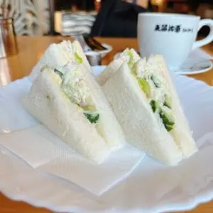 支留比亜珈琲店 中割店