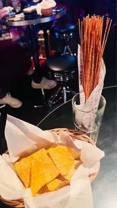 ダイニングダーツバーBee 大宮店（ダイニングダーツバービー）