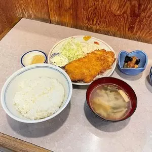 よしのや食堂