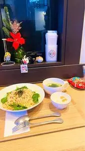 カフェ&ダイニングバー 金魚亭