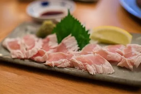 地鶏ばやし（じどりばやし）