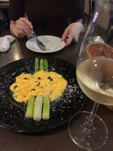 銀座でワイン。