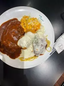 ニッキー・アースティン 長崎駅前店
