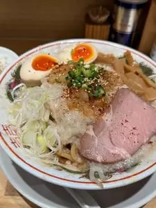 背脂ラーメン チャッチャ亭