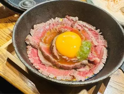 燻製高架下スタンド