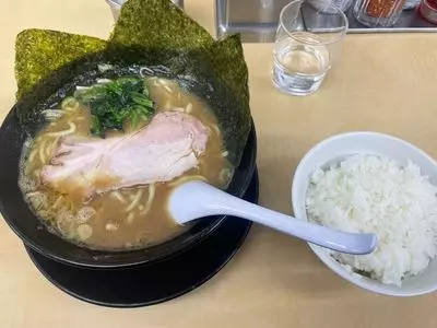 ら～めん ぎょうてん屋 GOLD 東名厚木店（ゴールド）