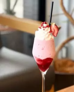 ストングカフェ 姪浜本店（Stong Cafe）