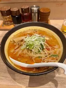 味八 3枚目
