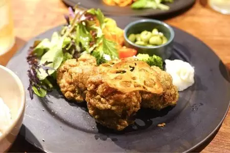 Sta. 麻布台（エスティーエー）