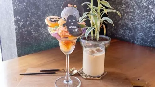 CAFE FLIGHT LOUNGE（カフェフライトラウンジ）