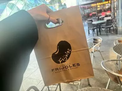 フリホーレス ブリトー&サラダ 六本木店（FRIJOLES BURRITOS&SALAD）